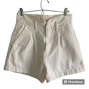 LEVI'S Cream High Rise Jean Shorts  3" Size 26